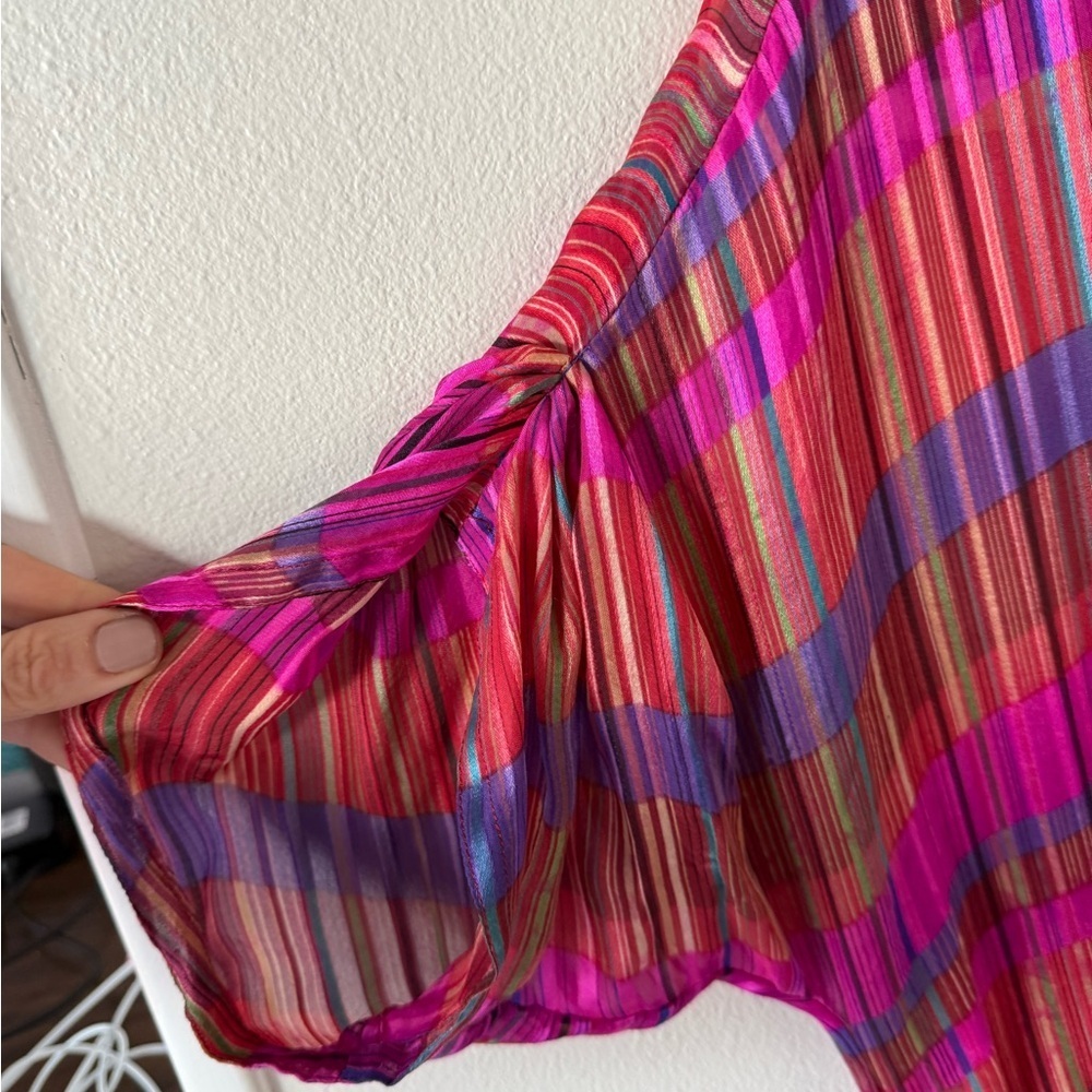 Vibrant Vintage Multicolor V-Neck Midi Dress - Picture 3 of 5